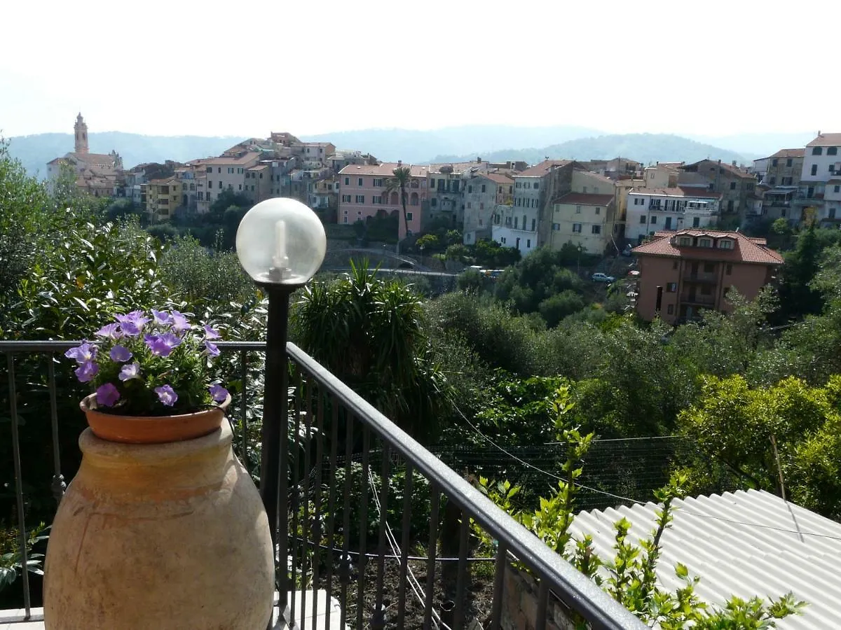 別荘 Civezza La Tavernettaヴィラ イタリア
